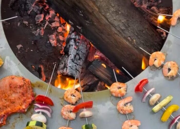 Projet LYJO brasero plancha fabriqué en Normandie grillades et brochettes - Studio LUBY